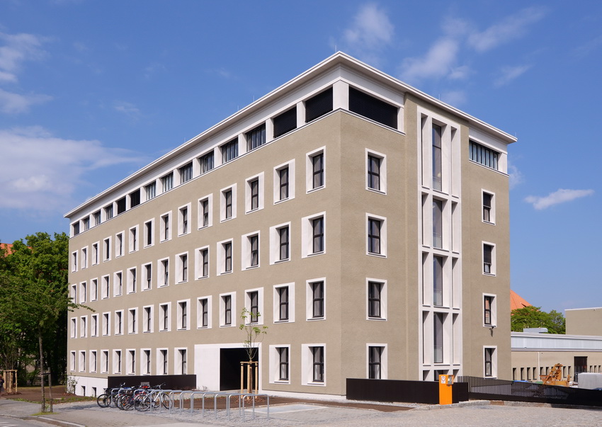 Technische Universität Dresden, Georg-Schumann-Straße 7 (2014)